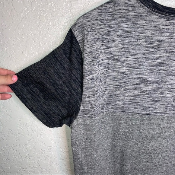 BNWOT Men’s American Eagle Gray T Shirt - Picture 6 of 7